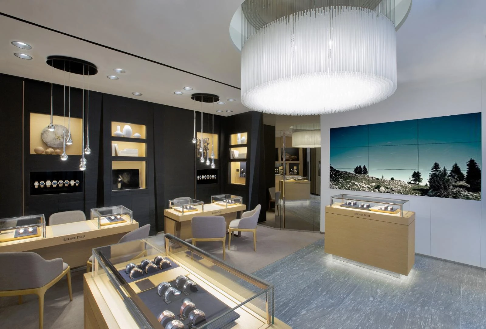 Unique Timepieces - Audemars Piguet Boutique now opens at Causeway Bay
