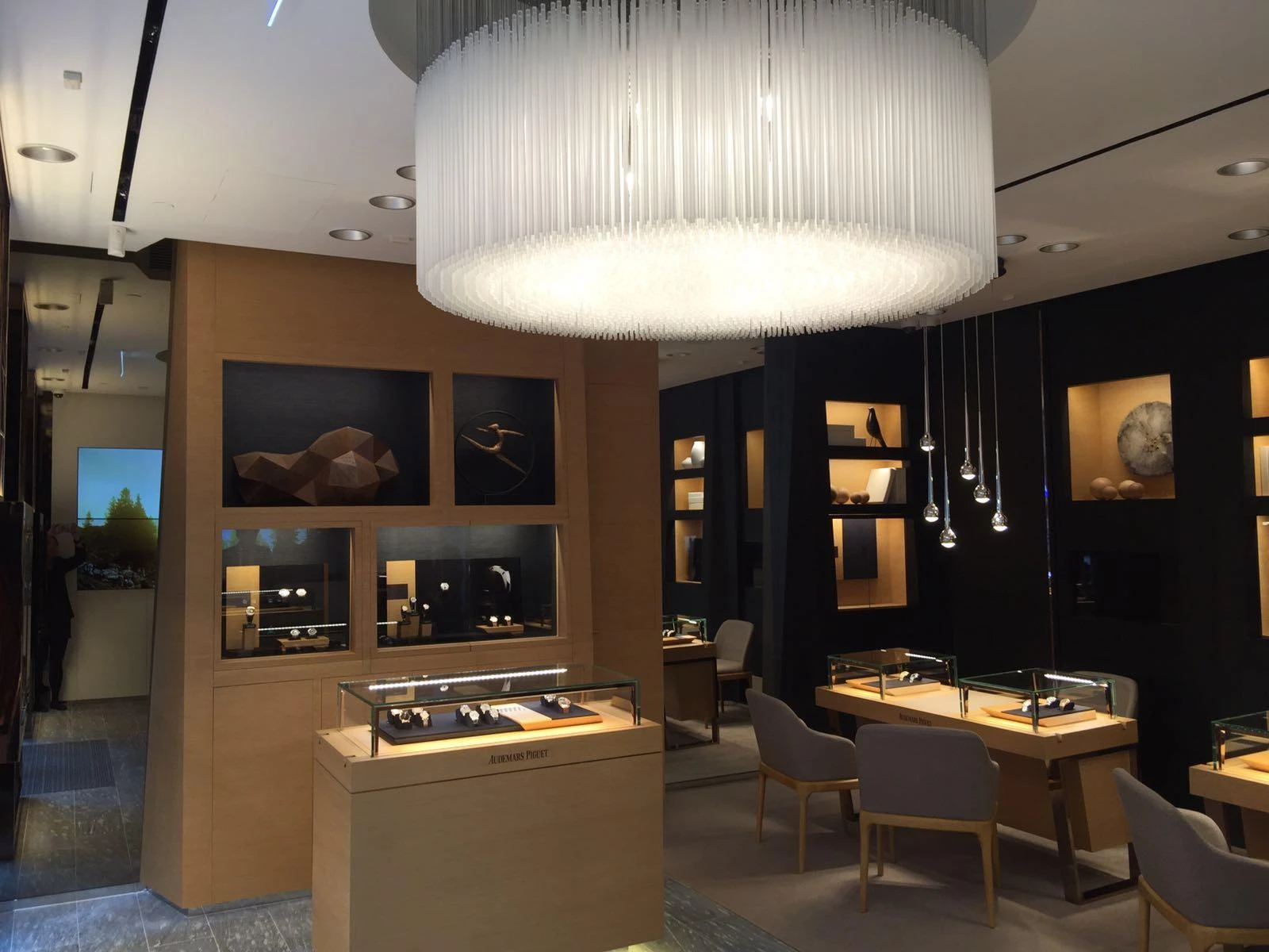 Unique Timepieces - Audemars Piguet Boutique now opens at Causeway Bay